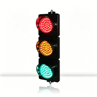 UV-resistant polycarbonate shell LED Traffic Light with 40 high brightness LEDs and IP65 waterproof rating for parking lots